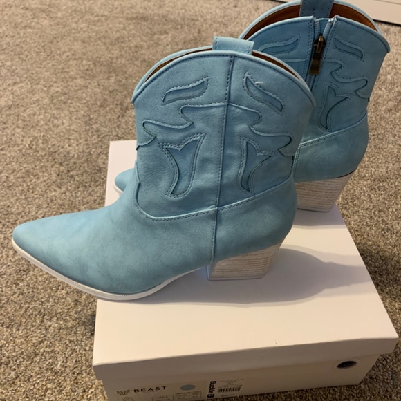 Women’s Beast Fashion western boots 8.5 - Picture 2 of 4